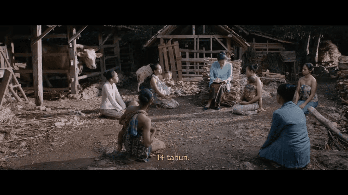 Tangkapan dari film Kartini di Netflix. Keadaan yang lahir dari tradisi Jawa
